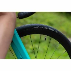 Goodyear Eagle Sport Road Tyre -Maxxis Salg Goodyear Eagle Sport Road Tyre Tyres Black GR 013 25 622 V001 R 4