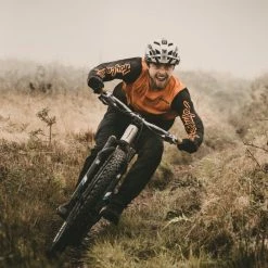 Goodyear Newton MTF Downhill Tubeless Complete Tyre -Maxxis Salg Goodyear Newton Downhill Tubeless Front MTB Tyre Black 2 5 Tyres Black GR 015 64 584 V005 R 1