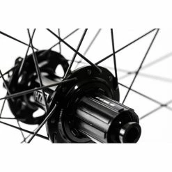 Nukeproof Horizon V2 Rear Wheel 102t 28 Nukeproof Horizon V2 Rear Wheel 102t -Maxxis Salg Nukeproof Horizon V2 Rear Wheel 102t Back Wheels Black 27 5 NUKHORV2275142HG 0