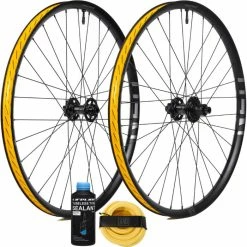 Nukeproof Horizon V2 Wheel ARD And Sealant Bundle -Maxxis Salg Nukeproof Horizon V2 Wheel ARD and Sealant Bundle Wheel Sets Black 29 MS NUKHOR2021BF29MS 0